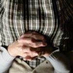 Plastie mammaire d’augmentation sous anesthésie locale Bavoir-pour-adulte-handicapé