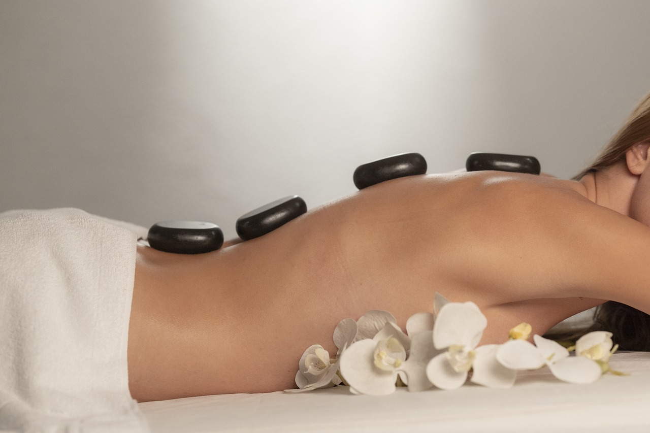 massage naturiste pour femme-newave-institut.fr