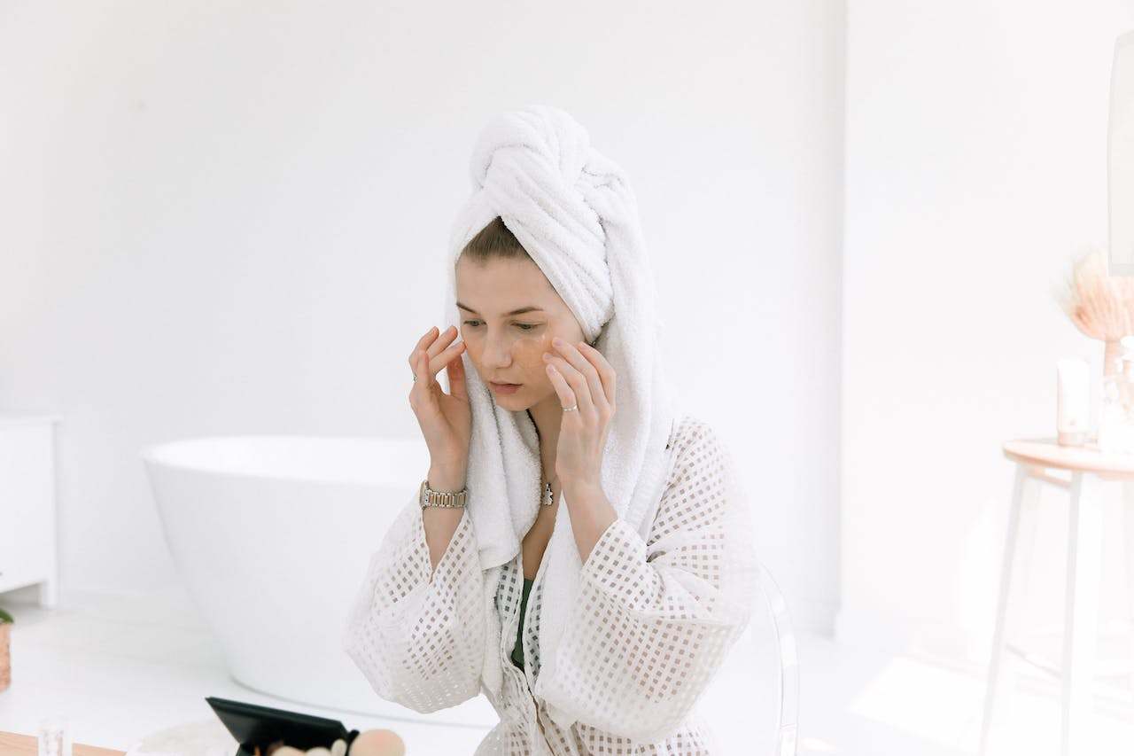 Les 10 astuces incontournables pour une routine beauté facile